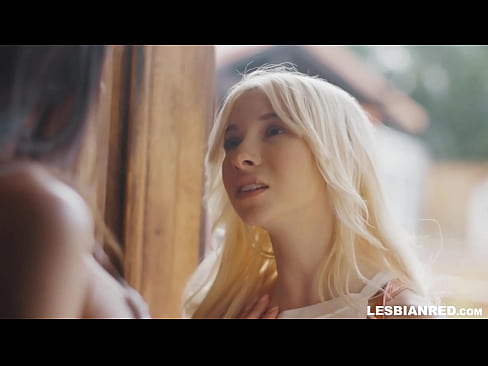 ❤️ Knabino venas hejmen kelkajn monatojn poste kaj finas manĝi la kuzon de sia duonpatrino ❤️❌ Porno ĉe ni ❤
