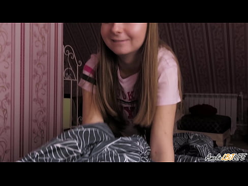 ❤️ Blondie Suĉas sian BFF-on Profunde kaj Akiras Cum En Ŝia Buŝo ❤️❌ Porno ĉe ni ❤
